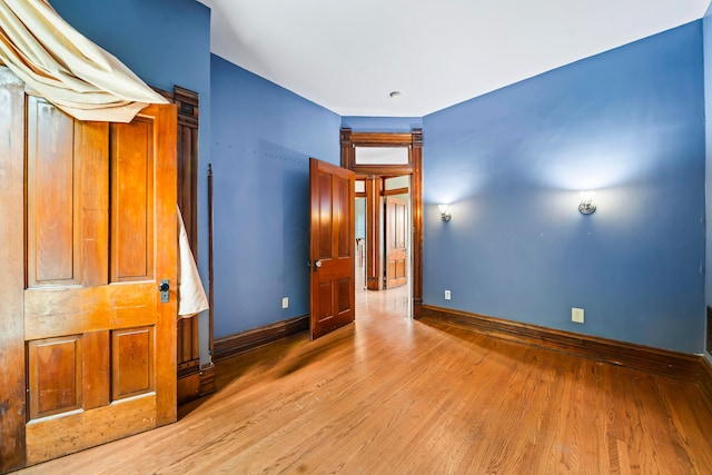 726 Franklin Ave, Columbus, OH 43205 - unfurnished room featuring wood finished floors