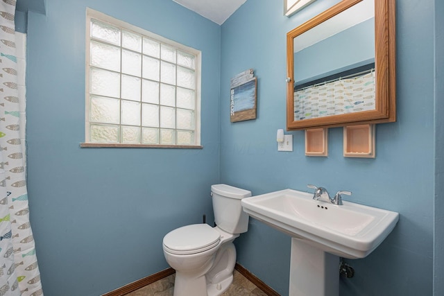 335 Letchworth Ave, Columbus, OH 43204 - bathroom featuring toilet and a shower with curtain