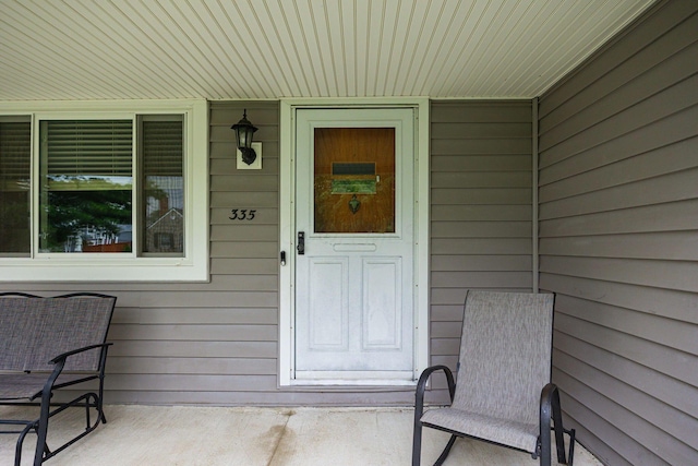 335 Letchworth Ave, Columbus, OH 43204 - property entrance featuring covered porch