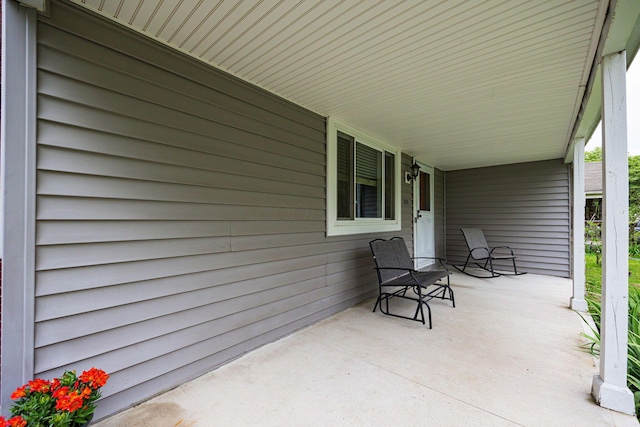 335 Letchworth Ave, Columbus, OH 43204 - view of covered porch