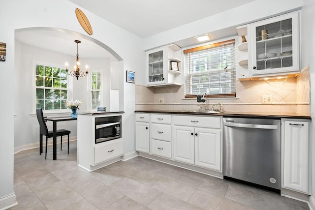 208 S Stanwood Rd, Bexley, OH 43209 - kitchen with appliances with stainless steel finishes, open shelves, a chandelier, decorative backsplash, and dark countertops