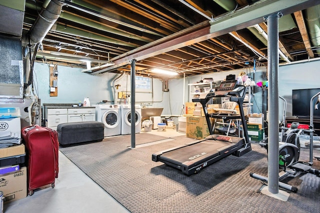 208 S Stanwood Rd, Bexley, OH 43209 - workout room with washing machine and dryer
