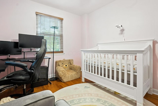 208 S Stanwood Rd, Bexley, OH 43209 - bedroom featuring wood finished floors and an office area