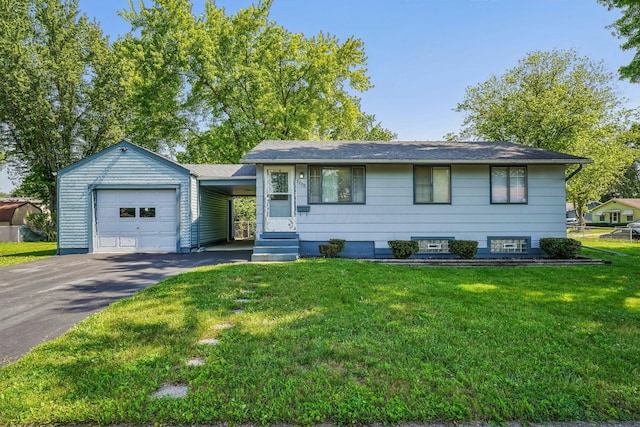 3330 Balford Sq S, Columbus, OH 43232 - view of front of home featuring driveway, a front lawn, a carport, and an attached garage