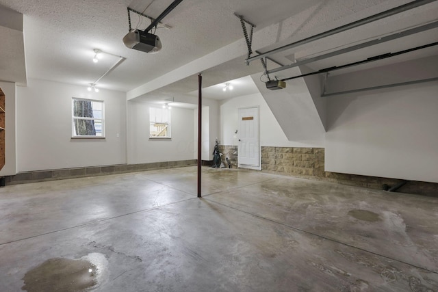 156 E Postal Ave, Newark, OH 43055 - garage featuring a garage door opener