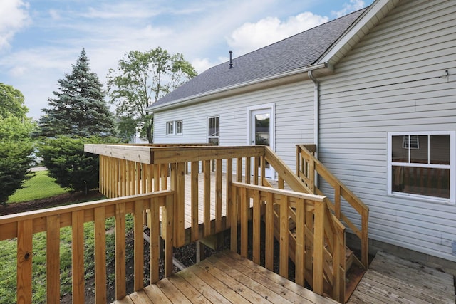 156 E Postal Ave, Newark, OH 43055 - view of wooden terrace