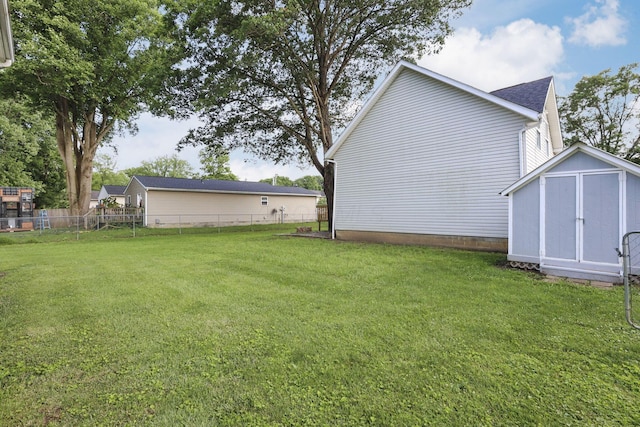 156 E Postal Ave, Newark, OH 43055 - view of yard featuring a storage unit