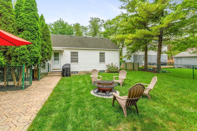 2222 Harwitch Rd, Columbus, OH 43221 - view of yard featuring a fire pit
