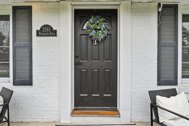 2361 Middlesex Rd, Upper Arlington, OH 43220 - entrance to property featuring covered porch