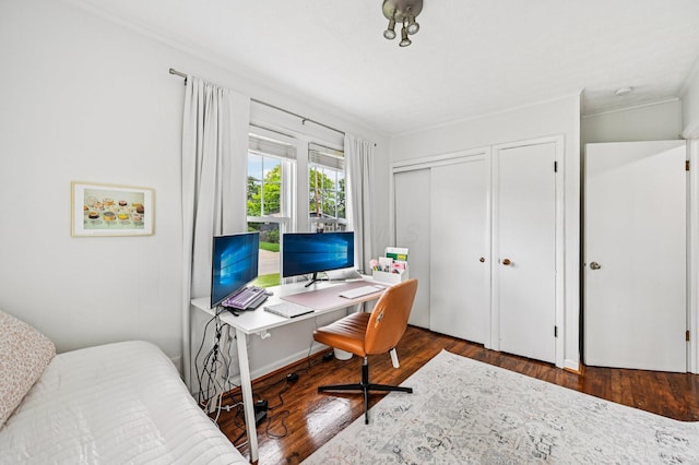 2361 Middlesex Rd, Upper Arlington, OH 43220 - office space with wood finished floors and crown molding
