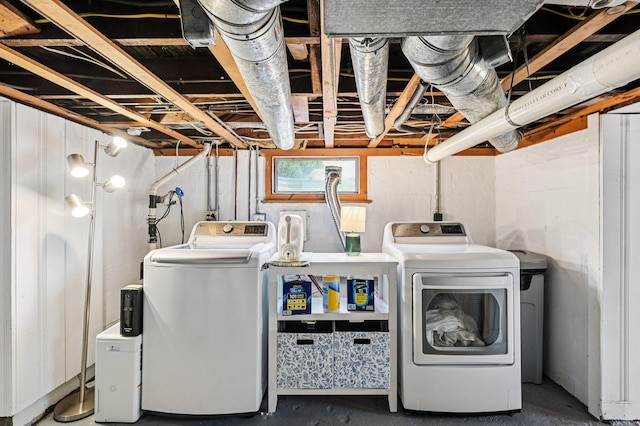 2361 Middlesex Rd, Upper Arlington, OH 43220 - laundry room featuring washing machine and dryer