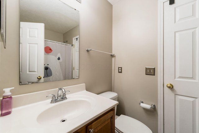 4867 Fosterson Dr, Lockbourne, OH 43137 - full bath featuring vanity and a textured ceiling
