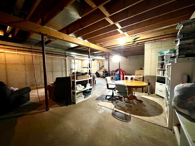 178 Applewood Dr, Chillicothe, OH 45601 - photo 42