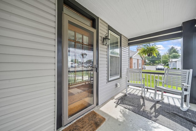 94 W Waterloo St, Canal Winchester, OH 43110 - view of exterior entry with a porch
