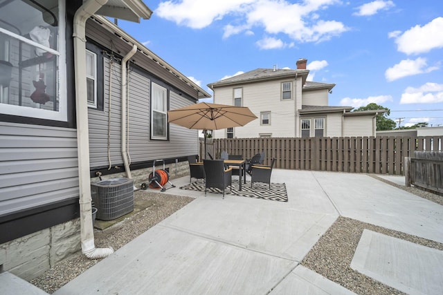 94 W Waterloo St, Canal Winchester, OH 43110 - view of patio