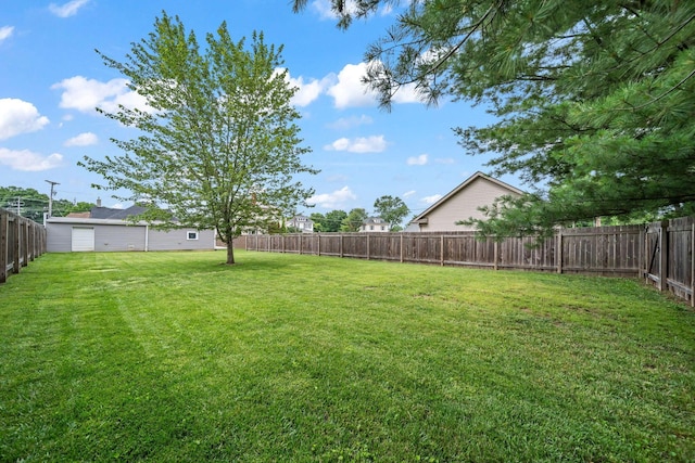 94 W Waterloo St, Canal Winchester, OH 43110 - view of fenced backyard