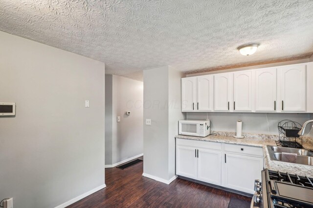 6048 Pinemoor St, Columbus, OH 43229 - photo 7