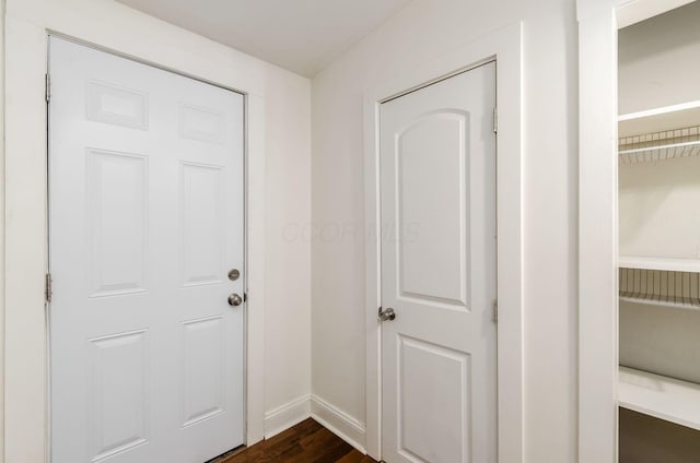 786 Ann St, Columbus, OH 43206 - entryway with baseboards and dark wood-style flooring