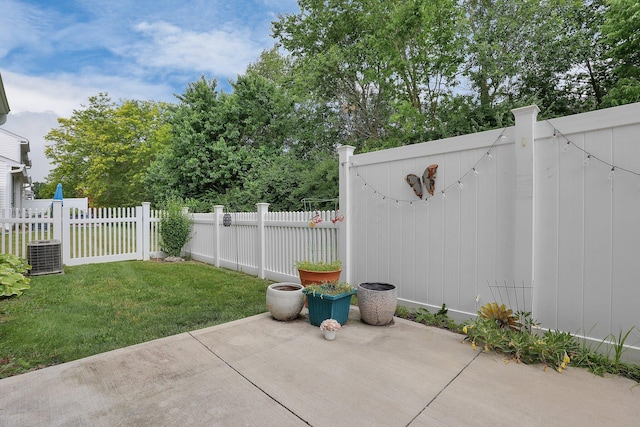 4686 Parrau Dr Unit 64A, Columbus, OH 43228 - view of patio / terrace
