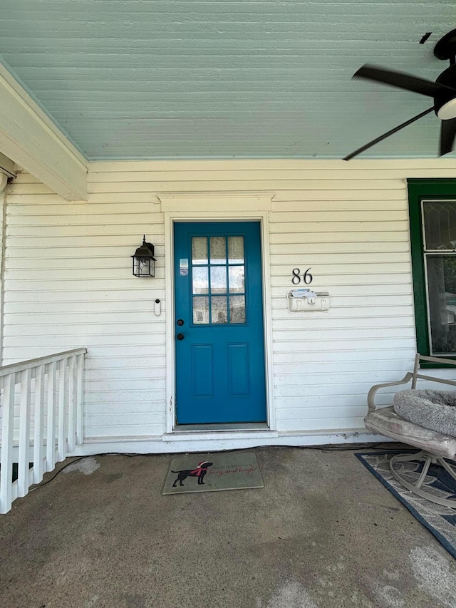 86 Curtis Ave, Newark, OH 43055 - view of exterior entry featuring a porch