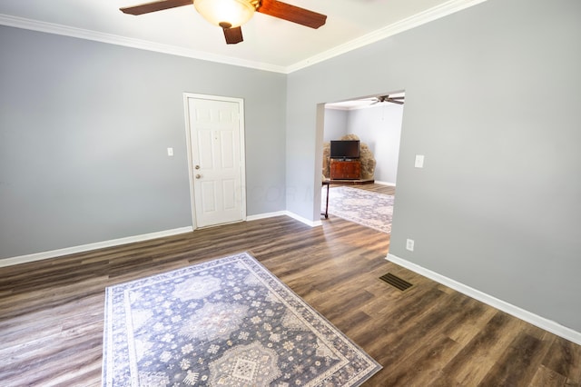 793 Waldo Fulton Rd, Waldo, OH 43356 - unfurnished room featuring a ceiling fan, ornamental molding, and wood finished floors