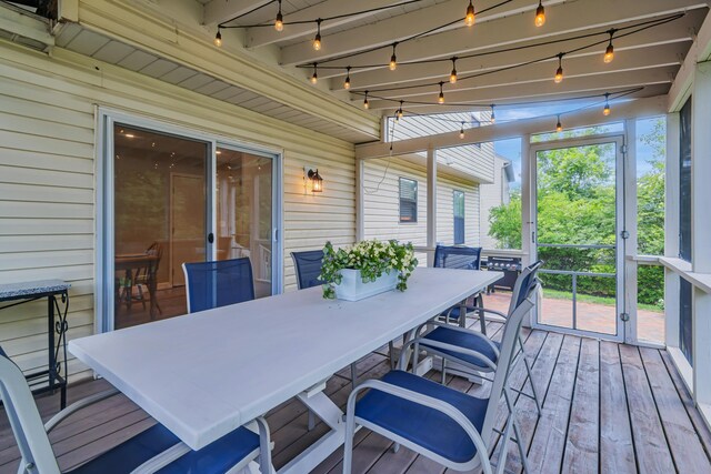 1439 Tall Meadows Dr, Columbus, OH 43223 - deck with outdoor dining area