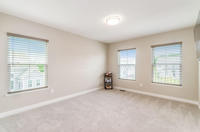 600 Courtright Dr E, Pickerington, OH 43147 - carpeted empty room featuring baseboards