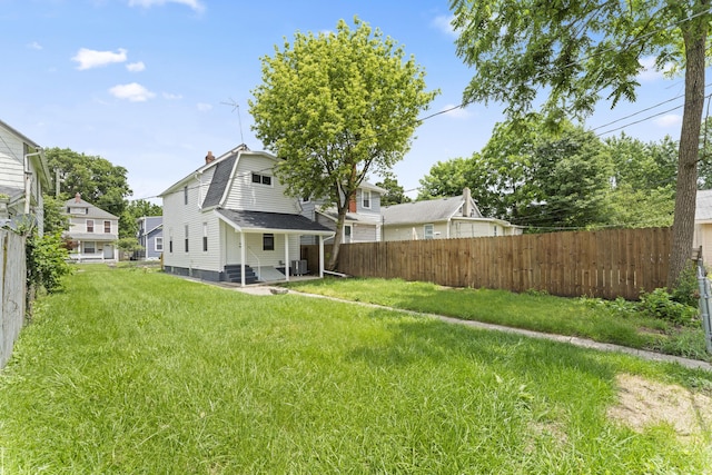 137 E Morrill Ave, Columbus, OH 43207 - view of yard with entry steps
