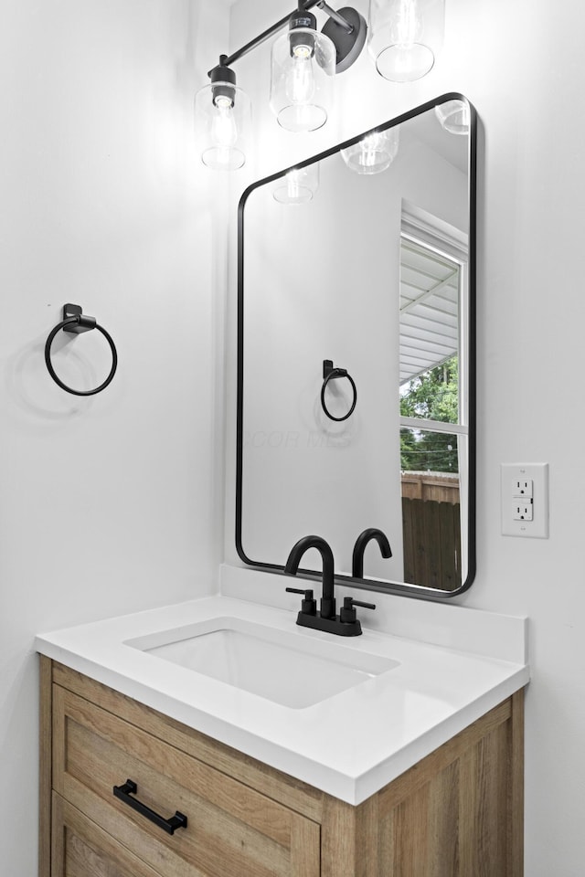 137 E Morrill Ave, Columbus, OH 43207 - bathroom with vanity