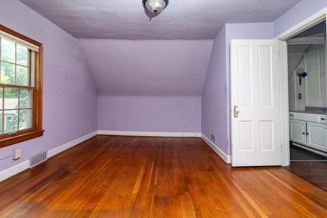 670 Greenwich St, Worthington, OH 43085 - bonus room with lofted ceiling and wood-type flooring