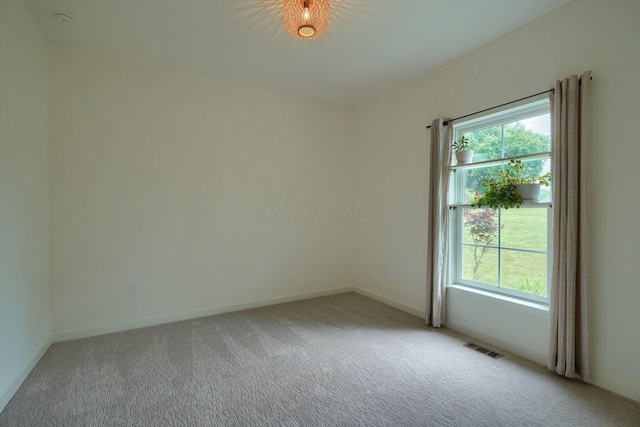 3663 Cedar Hill Rd NW, Canal Winchester, OH 43110 - unfurnished room with carpet flooring and a smoke detector