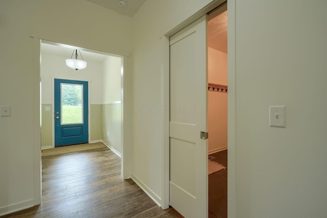 3663 Cedar Hill Rd NW, Canal Winchester, OH 43110 - entrance foyer with dark wood finished floors