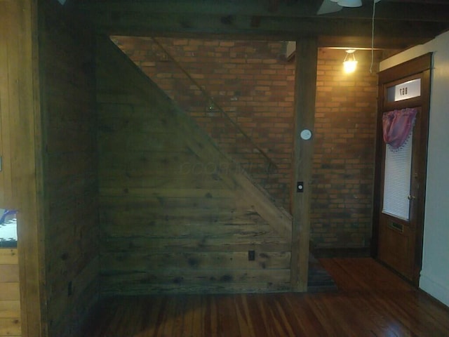 867-871 Delaware Ave, Columbus, OH 43215 - corridor featuring wood finished floors and brick wall