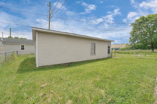 412 E Mill St, Circleville, OH 43113 - view of outdoor structure