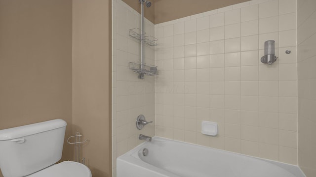 6229 Janes Way, Hilliard, OH 43026 - full bath with toilet and tub / shower combination