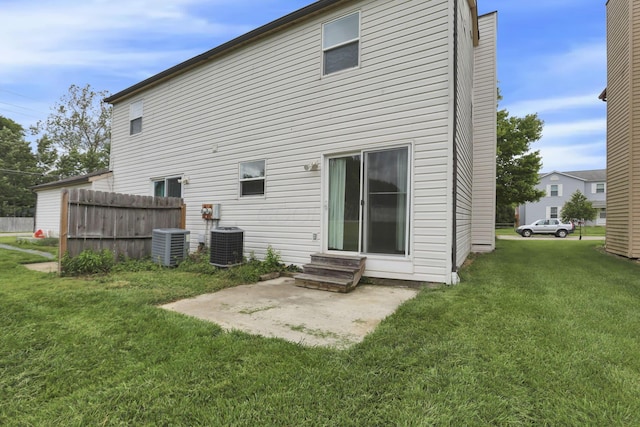 7607-7609 Penwood Pl, Columbus, OH 43235 - rear view of house featuring entry steps and a patio