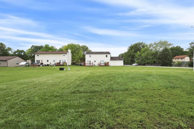 7607-7609 Penwood Pl, Columbus, OH 43235 - view of green lawn