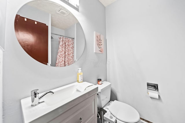 505 Tresham Rd, Columbus, OH 43230 - bathroom featuring vanity and toilet