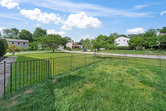 505 Tresham Rd, Columbus, OH 43230 - view of yard