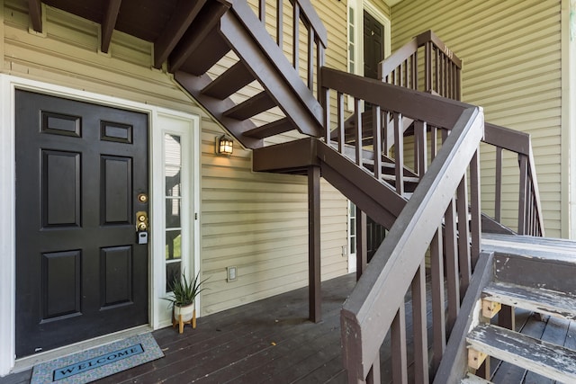 7831 Meadowhaven Blvd Unit 73, Columbus, OH 43235 - view of exterior entry featuring a deck