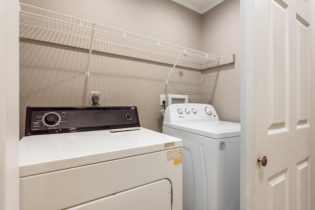 7831 Meadowhaven Blvd Unit 73, Columbus, OH 43235 - washroom with separate washer and dryer