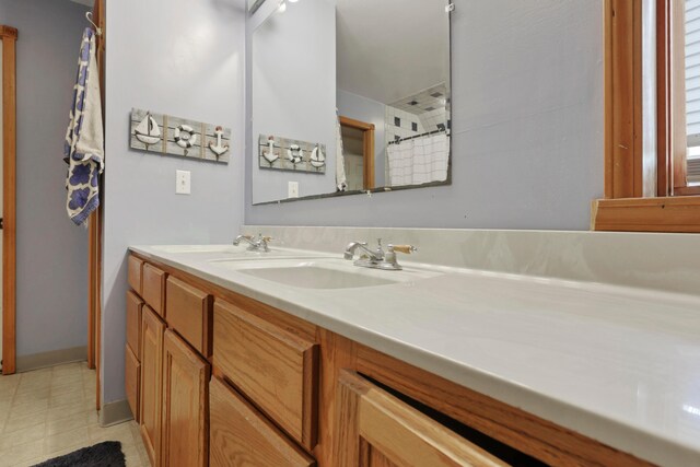 5255 State Route 138, Circleville, OH 43113 - full bathroom featuring double vanity and curtained shower