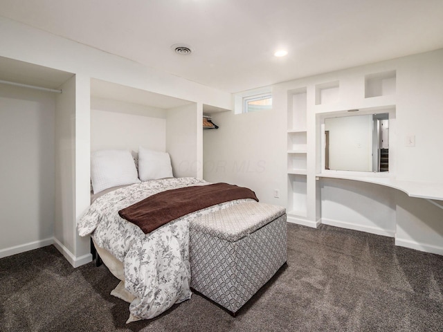 5611 Donnally Ct, Dublin, OH 43016 - carpeted bedroom with baseboards