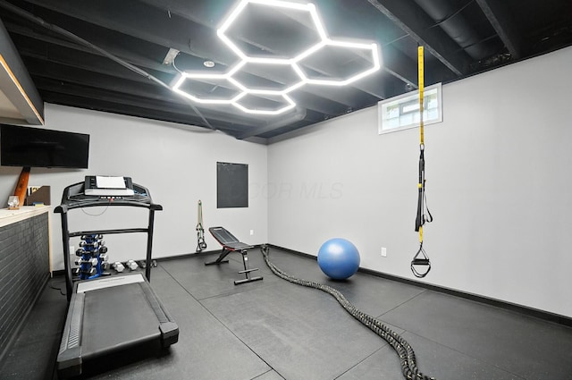 618 Ludham Trl, Pickerington, OH 43147 - exercise area featuring baseboards
