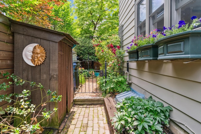 117 E Frankfort St, Columbus, OH 43206 - view of gate