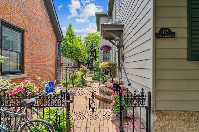 117 E Frankfort St, Columbus, OH 43206 - view of home's exterior with a gate