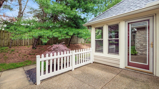74 Stonington Cir, Newark, OH 43055 - view of patio / terrace