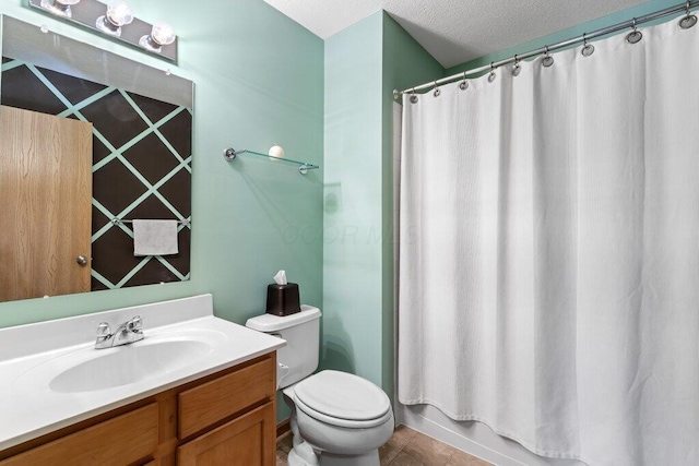 486 Ruffin Dr, Galloway, OH 43119 - bathroom featuring vanity and tile patterned flooring