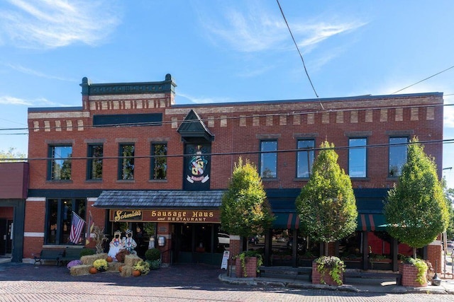 497 E Kossuth St, Columbus, OH 43206 - view of building exterior