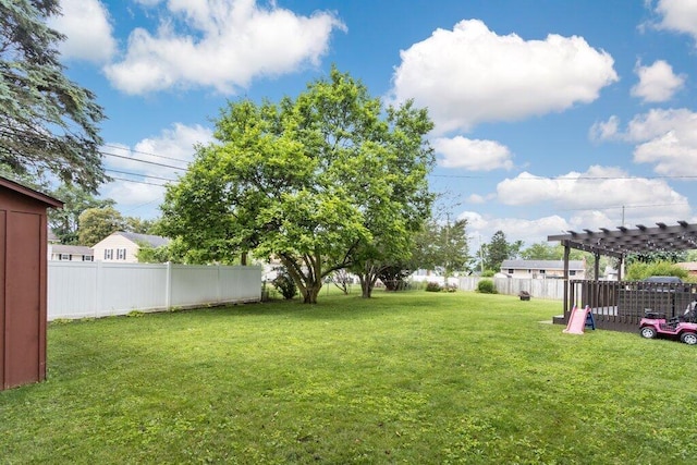 3748 Wagner Ct, Grove City, OH 43123 - fenced backyard featuring a pergola